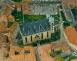 Kostel sv. Mikuláše. Letecký snímek 1999