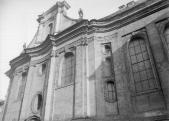 Klášter klarisek. Kostel. Stav po opravě a otevření pamětní síně. Kolem 1935