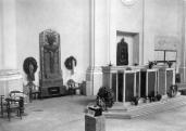 Klášter klarisek. Kostel. Interiér pamětní síně kolem 1938
