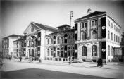 Nádraží. Hlavní budova od JZ kolem 1940