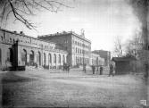 Nádraží. Hlavní budova od SZ před přestavbou. J. Haberzettl 1899