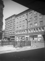 Budova někdejší České eskomptní banky v roce 1954, foto J. Slavík, SOkA Cheb.