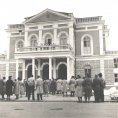 1960-05-07 divadlo slavn.otevření-fanfáry